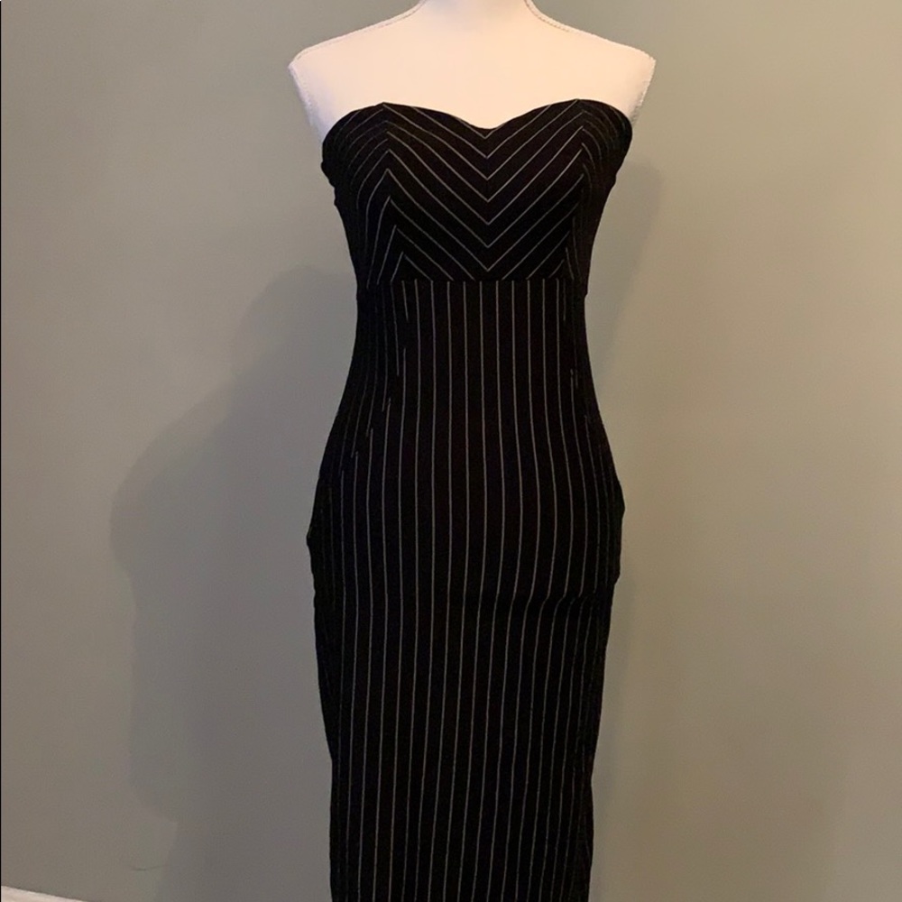 Strapless dress